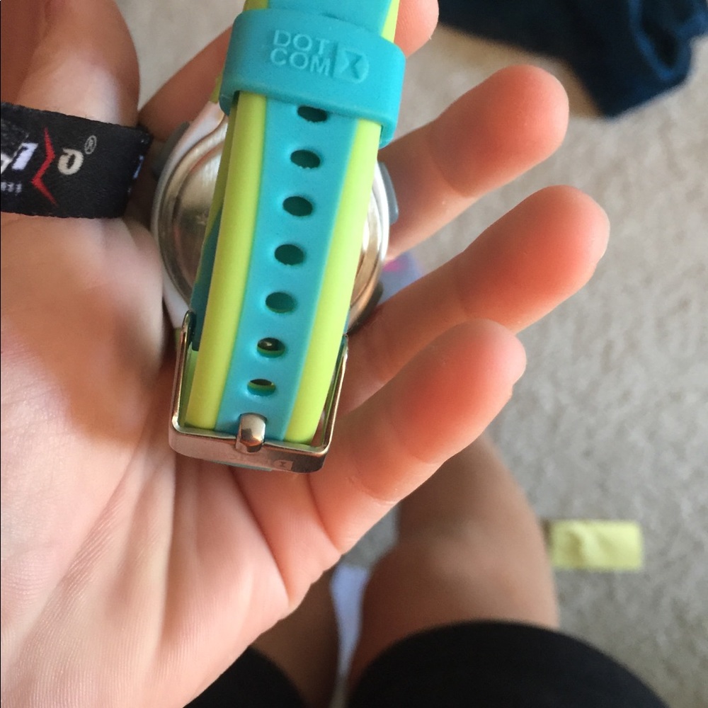 Watch - Picture 3 of 3